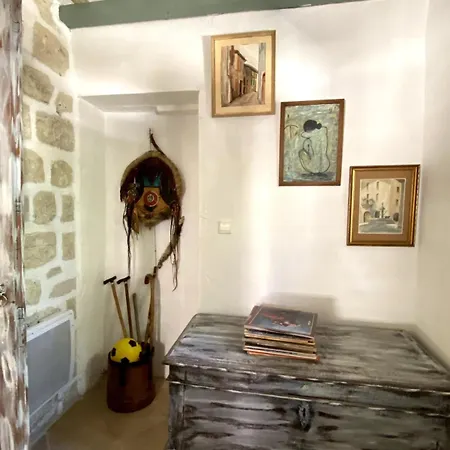 Prázdninový dům Maison Entiere 5 Min Du Centre D'avignon Les Angles (Gard)