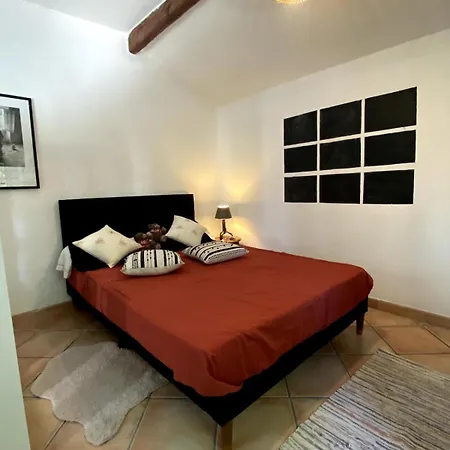 Maison Entiere 5 Min Du Centre D'avignon