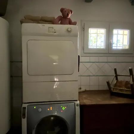 Maison Entiere 5 Min Du Centre D'avignon Vakantiehuis Les Angles (Gard)