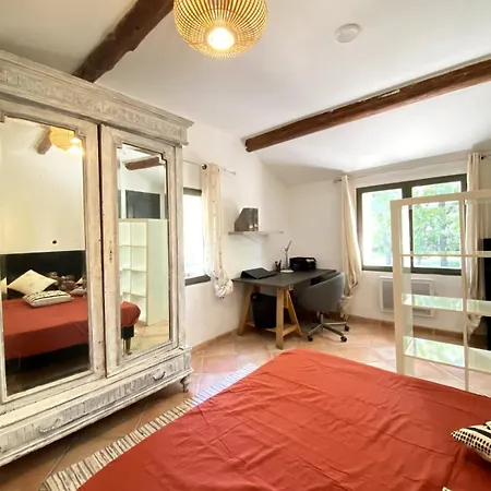 Maison Entiere 5 Min Du Centre D'avignon