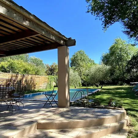 Maison Entiere 5 Min Du Centre D'avignon * Les Angles (Gard)