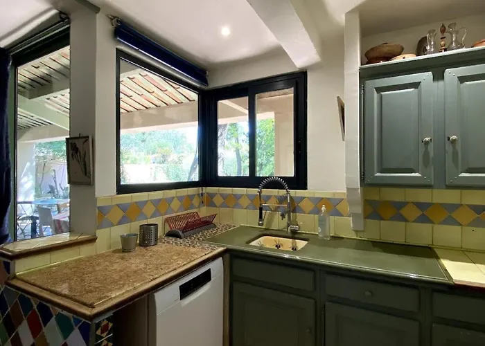 Maison Entiere 5 Min Du Centre D'avignon Σπίτι διακοπών *