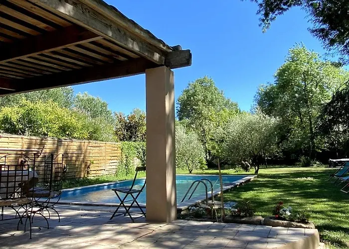 Maison Entiere 5 Min Du Centre D'avignon * Les Angles (Gard)